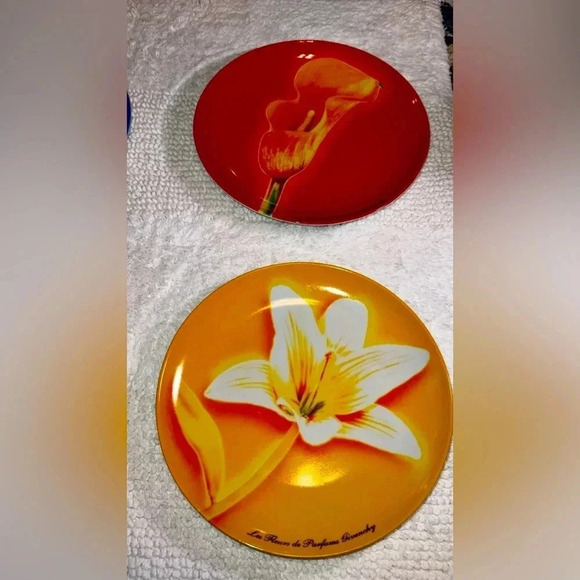 GIVENCHY Les Fleurs 8” Designer Luxury Floral Dinnerware Dessert Plates SET OF 4 - Picture 9 of 12
